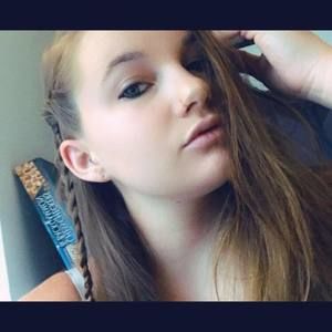 Meet your Posher, Caitlin